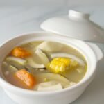 椰子淮山煲雞湯